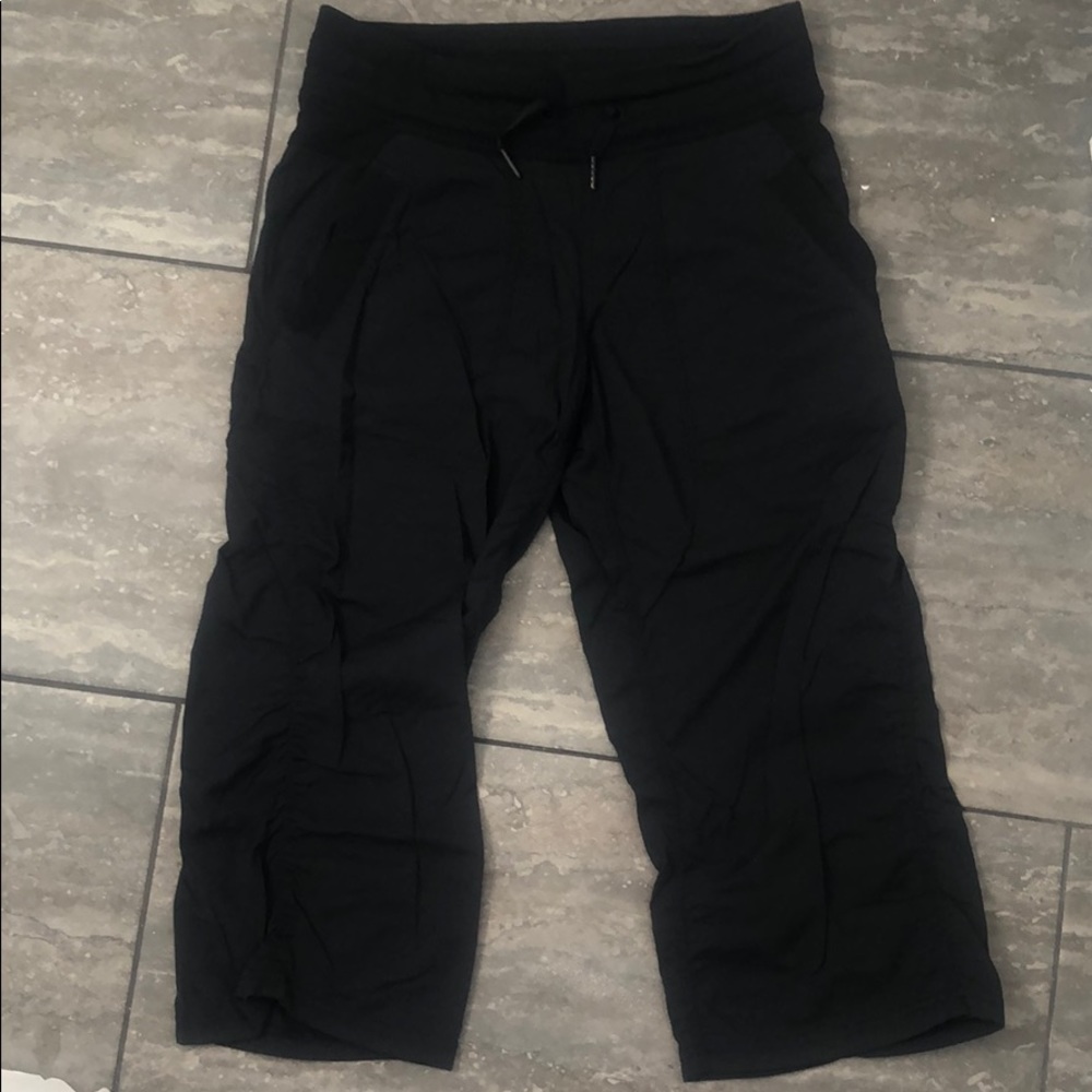 Lululemon studio crop